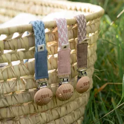 BIBS Pacifier Clip - Cloud / Iron BIBS Pacifier Clip - Cloud / Iron