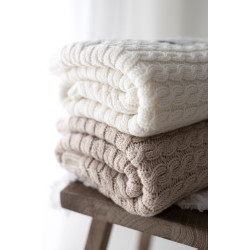 Silts pleds no 100% merino vilnas Cream Braided- premium kolekcija