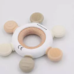 Wood & silicone teething ring Rudder - CREAM 02 Wood & silicone teething ring Rudder - CREAM 02