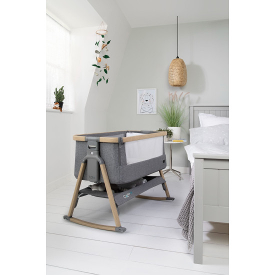 Tutti Bambini mazuļu šūpulis pie gultas CoZee Air Oak/Charcoal