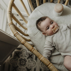 ZERO.ZERO symmetrical soother 0/6m Sand ZERO.ZERO symmetrical soother 0/6m Sand