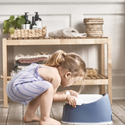 BabyBjörn Potty Deep Blue-White BabyBjörn Potty Deep Blue-White