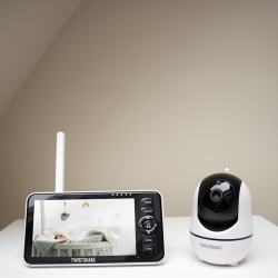Twistshake Baby Monitor and Camera Twistshake Baby Monitor and Camera