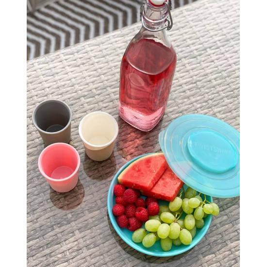 Twistshake Bērnu šķīvis ar vāciņu Pastel Blue