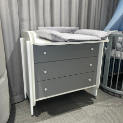 Ingvart Kumode ar Pārtinamo Galdiņu Nika Graphite/White