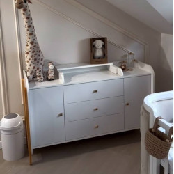 Ingvart Kumode ar Pārtinamo Galdiņu un pieciem plauktiem Nika Long White/Natural