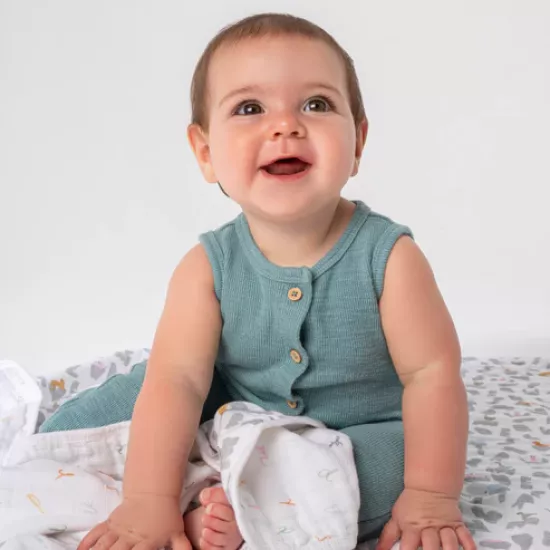 aden + anais essentials muslīna sega – Alphabet Animals
