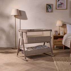 Tutti Bambini CoZee Sense — приставная люлька для новорождённых к кровати Soft Walnut-Cocoa