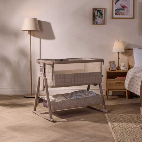 Tutti Bambini Cozee Sense mazuļu šūpulis pie gultas Soft Walnut-Cocoa