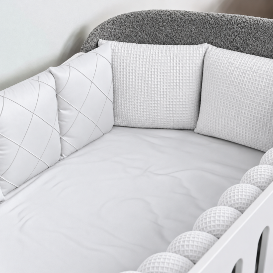 Satīna gultas veļas komplekts "Platinum" White / Waffle